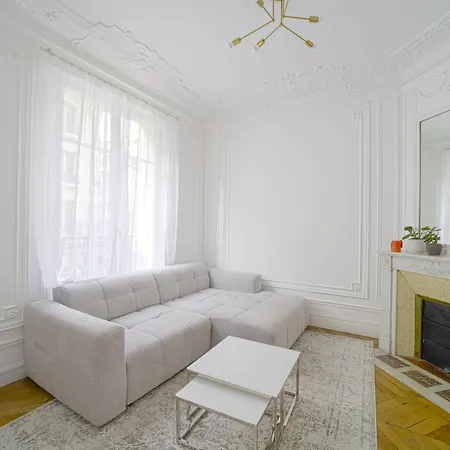Appartement Joli Tour Eiffel 2 & Balcon Paris